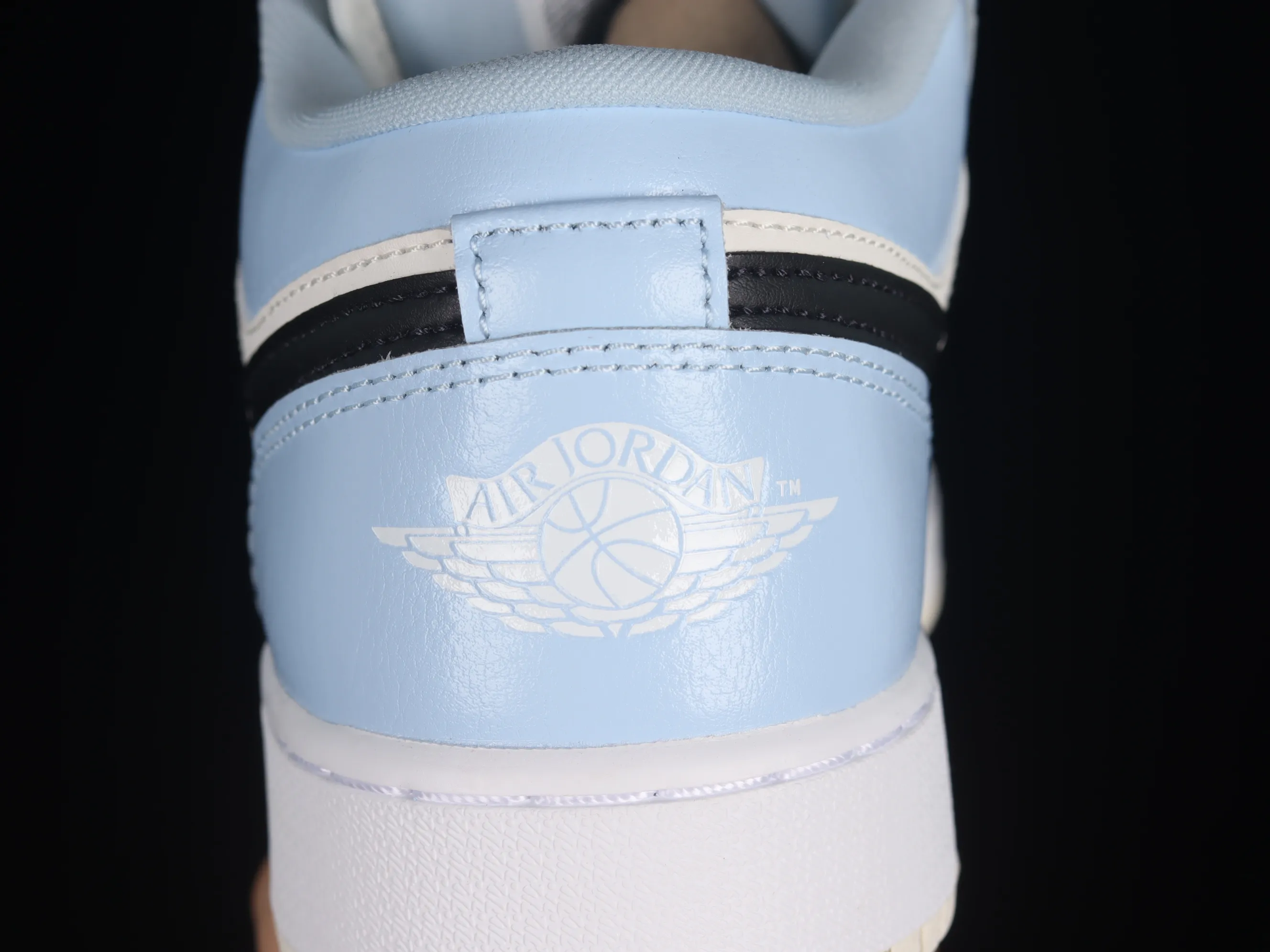 All categories Air Jordan Jordan series basketball shoes Air Jordan 1 Low G version pure original Air Jordan 1 Low "Lce Blue" AJ1 Joe 1 white blue low-top basketball shoes 554723-401